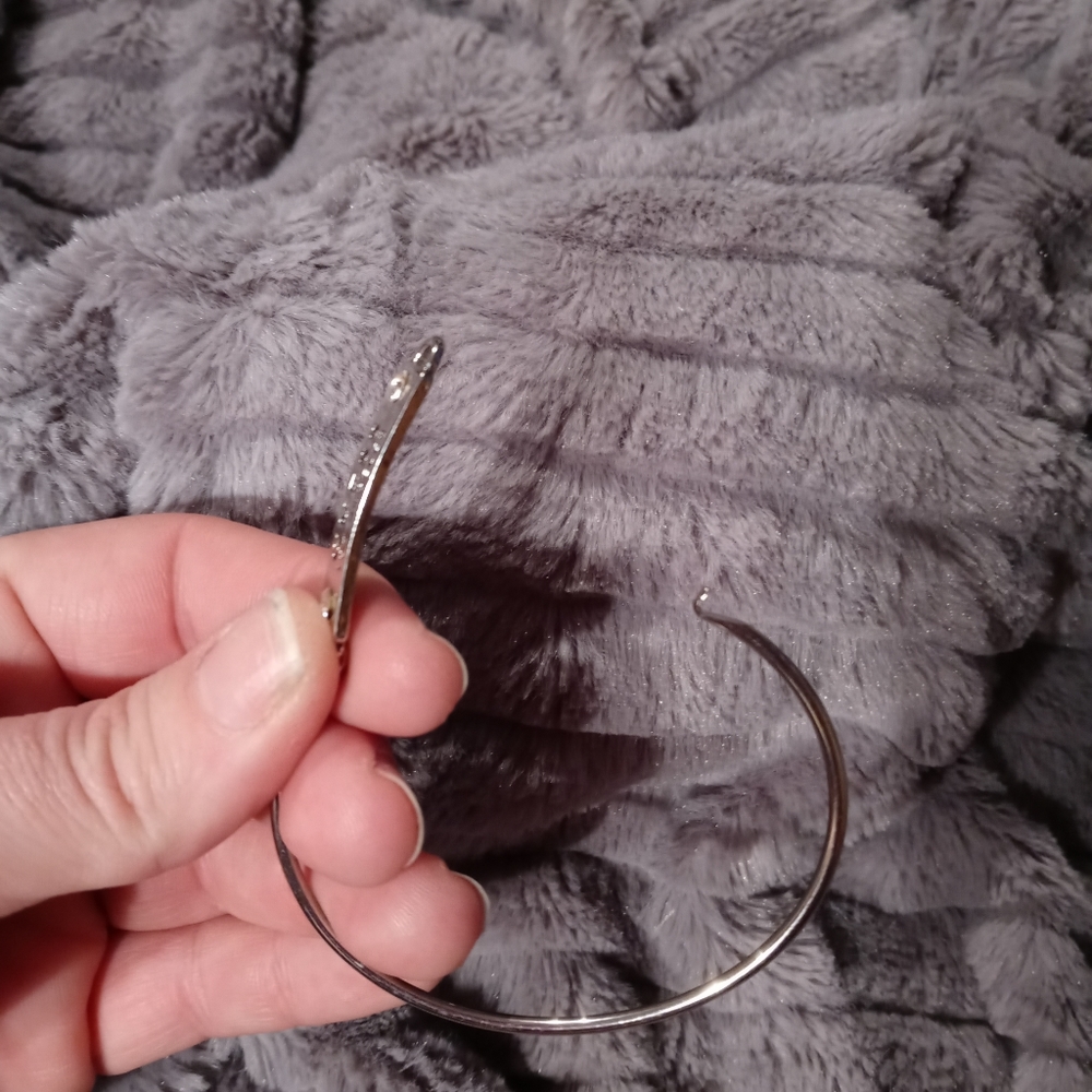 Guess Bracelet - Picture 4 of 4